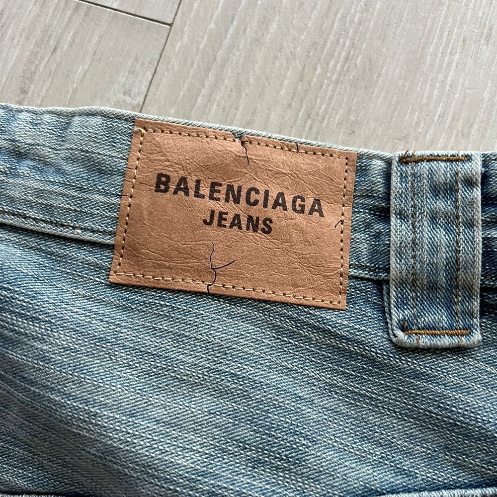 Balenciaga Men's Washed Blue Logo Wide-Leg Jeans - Picture 6 of 12